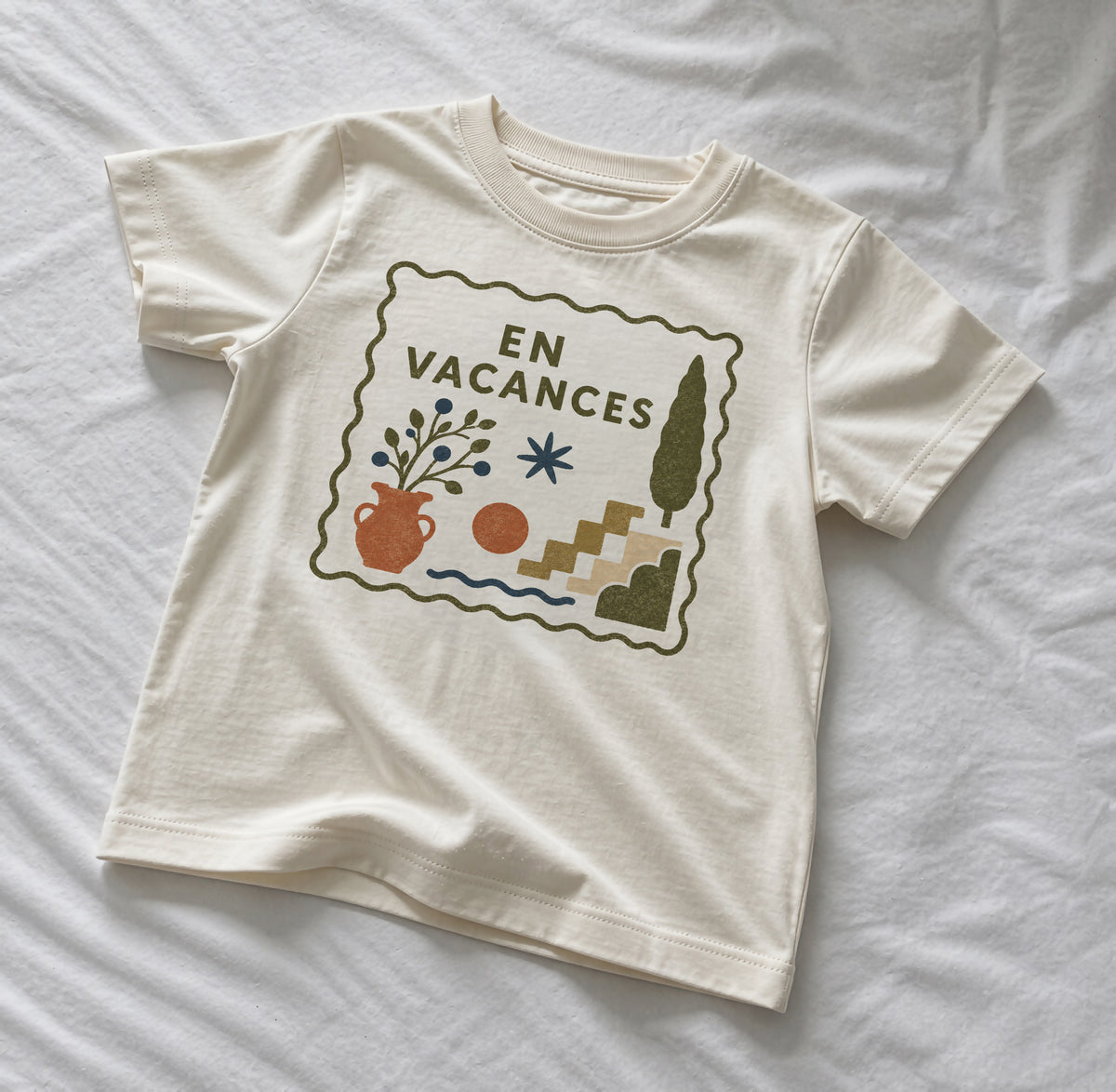 En Vacances Organic Cotton Kids T-Shirt | Mediterranean Graphic Tee, French Summer Holiday Clothing